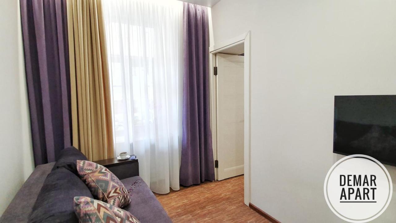 Demar Apart Violet Lviv Eksteriør billede